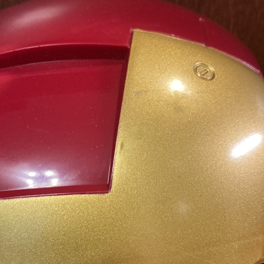 Iron Man Mask - Picture 3 of 6